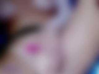 Live cam show with Eva-hot-blond - Blonde Hair on LiveSexCams6