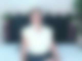 Live cam show with Ariana Diosa - Blonde Hair on Dolls Live