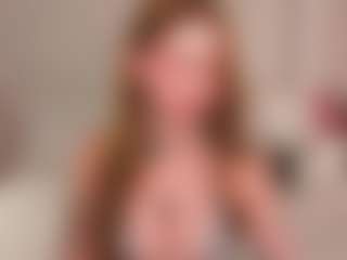 Live cam show with LoveJulie - Thin on camtv
