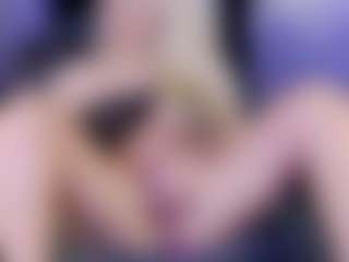 Tania44b's Live Sex Cam Show
