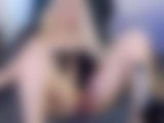 Tania44b's Live Sex Cam Show