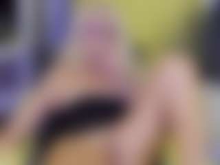 Tania44b's Live Sex Cam Show