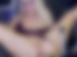 Live cam show with Tania44b - Small Ass on Camsoda