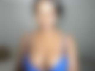 Live cam show with ebonydreamiin - Muscular on Adult Interactions