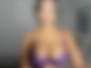 Live cam show with ebonydreamiin - Kinky on xxxlivecams.org