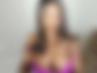 Live cam show with ebonydreamiin - Cute on camtv