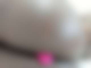 Live cam show with ebonydreamiin - Creamy on Milfs Live