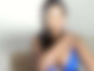 Live cam show with ebonydreamiin - Muscular on Camversity
