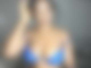 Live cam show with ebonydreamiin - Creamy on https://playwithruby.com