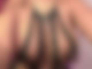 Nia Harriss's Live Sex Cam Show