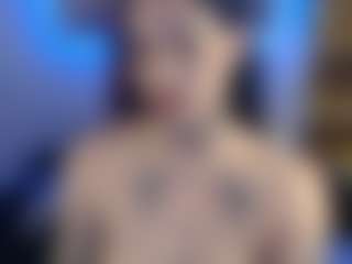 Live cam show with Nahomy-Summers - Smoker on Cam Slut