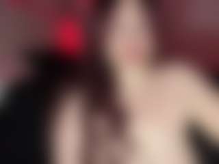 Live cam show with Onlygirlintheworld - Thick on Chatstar