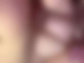 Live cam show with Onlygirlintheworld - Chubby on SmokeAndPoke