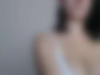 Live cam show with Cute-Sofia - Lactating on intimatelivegirls.com