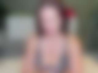 Live cam show with EveLibston - Average on Milfs Live