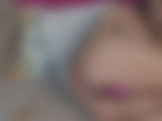 LoriMineli's Live Sex Cam Show