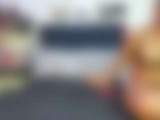Live cam show with Emmily Giraldo - Grey on xDating