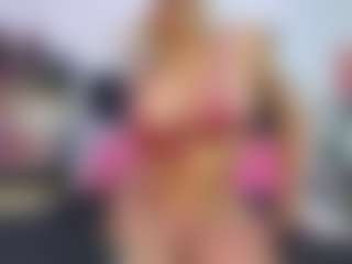 Live cam show with Emmily Giraldo - Grey on Camming Site