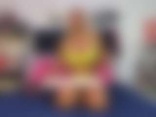 Emmily Giraldo's Live Sex Cam Show