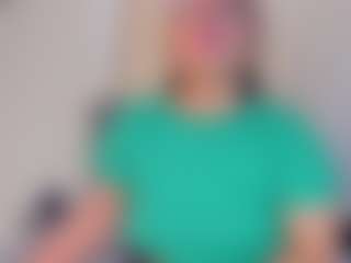 Live cam show with iriss-25 - Bedroom on StripNow