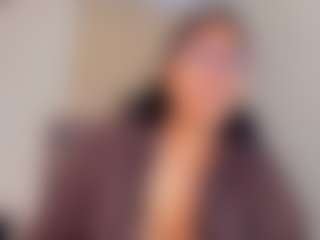 Live cam show with iriss-25 - Bikini on Camsoda
