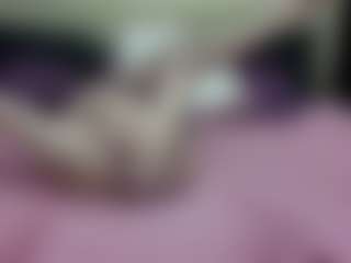 Live cam show with Luxskye - Glasses on Uber Horny