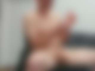 cumzzz2012's Live Sex Cam Show