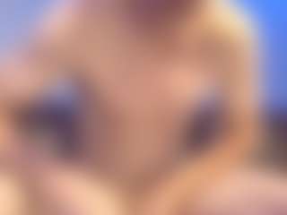 cumzzz2012's Live Sex Cam Show