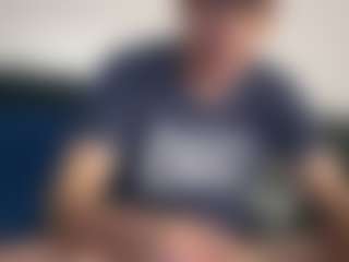 Live cam show with cumzzz2012 - Spank on sexylive.show
