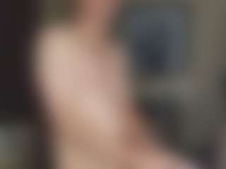 cumzzz2012's Live Sex Cam Show
