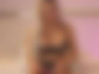 Dr_Barbie MILF webcam performer live streaming