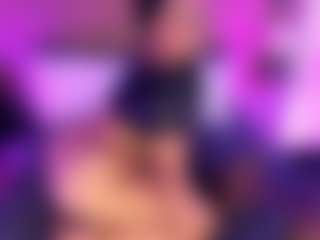 Live cam show with HeidiFoxxx - BBW Ebony on Dare Cams