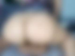 Live cam show with miss-dulce - Suck on fuklive.com
