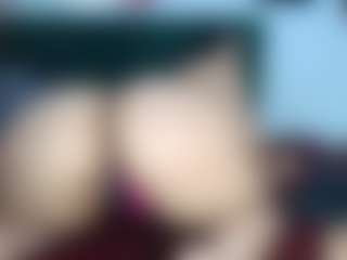 Live cam show with miss-dulce - Suck on Pornisteam.com