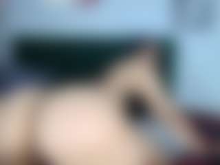 Live cam show with miss-dulce - Suck on Milfs Live