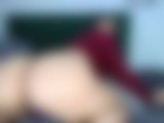 Live cam show with miss-dulce - Suck on CamClone