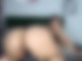 Live cam show with miss-dulce - Suck on Streamer API