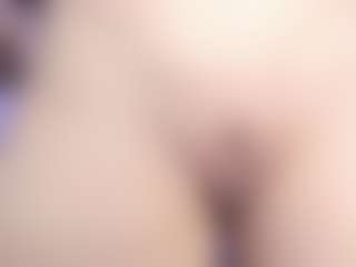 Live cam show with Agathaa-ks - Blonde Hair on Uber Horny