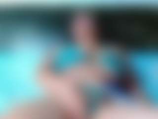 Live cam show with Natural Big Boobs - College on googirlz