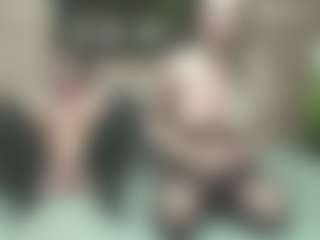 Live cam show with SarahDreamy - Blue Eyes on 1on1-livenow