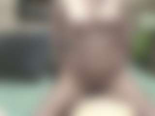 Live cam show with SarahDreamy - Lesbian on luckytryst.com