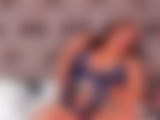 Live cam show with Andrea-Belucci - Red Hair MILF on Milfs Live
