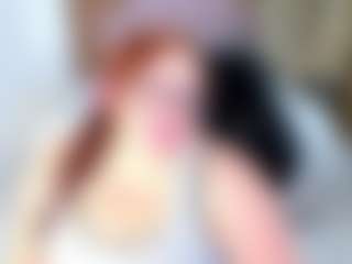 Live cam show with Andrea-Belucci - Red Hair MILF on chickslive.net