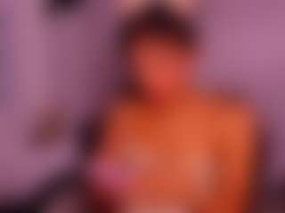 Andrea-Belucci's Live Sex Cam Show
