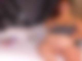 Live cam show with Andrea-Belucci - Red Hair on googirlz