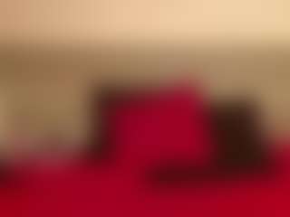 Live cam show with KendraLucks - Housewife on Adult Interactions