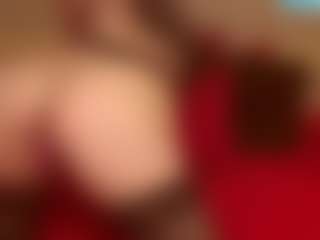 Live cam show with KendraLucks - Housewife on chickslive.net
