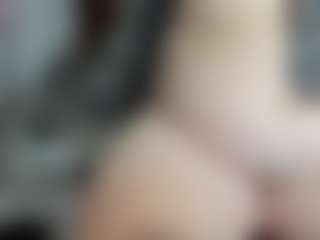 Live cam show with Danna s - Oil on Camsoda
