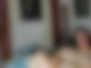 Live cam show with Danna s - Brown Hair Toys on AdultVida.com
