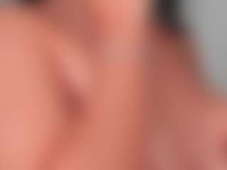 Live cam show with BrookeMiller - Thong on AdultVida.com